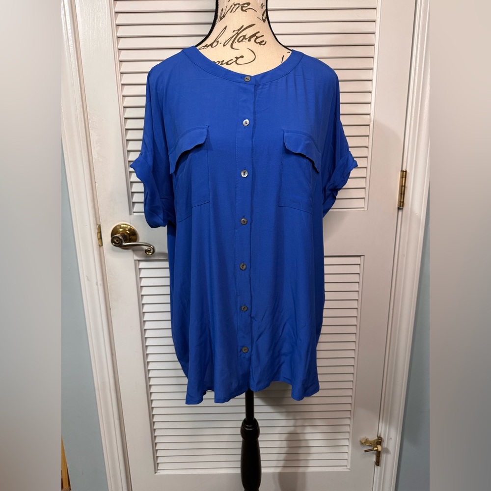 ❤️❤️SOLD❤️❤️ J Jill Blue Button-Up Women's blouse